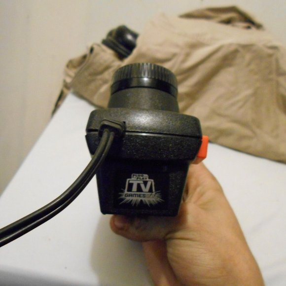 CLASSIC ATARI GAMES 2004 JAKKS PACIFIC PLUG & PLAY A/V PADDLES TV GAME RS 40917 - Picture 6 of 12